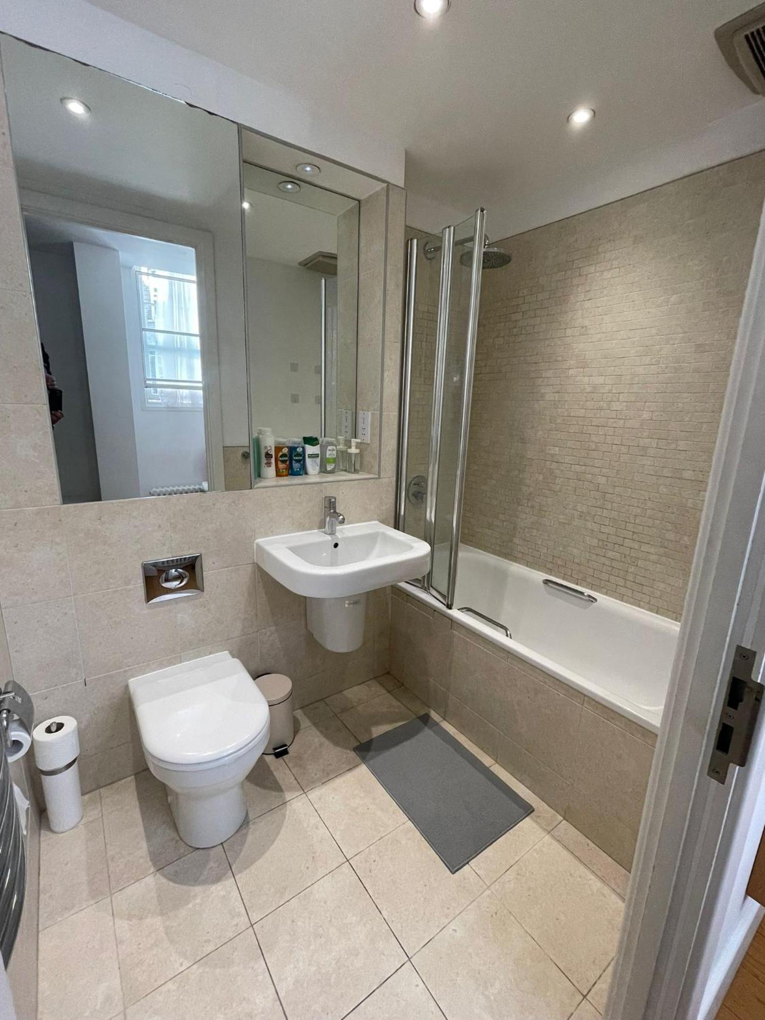 לונדון One Bedroom Apartment In Holborn מראה חיצוני תמונה