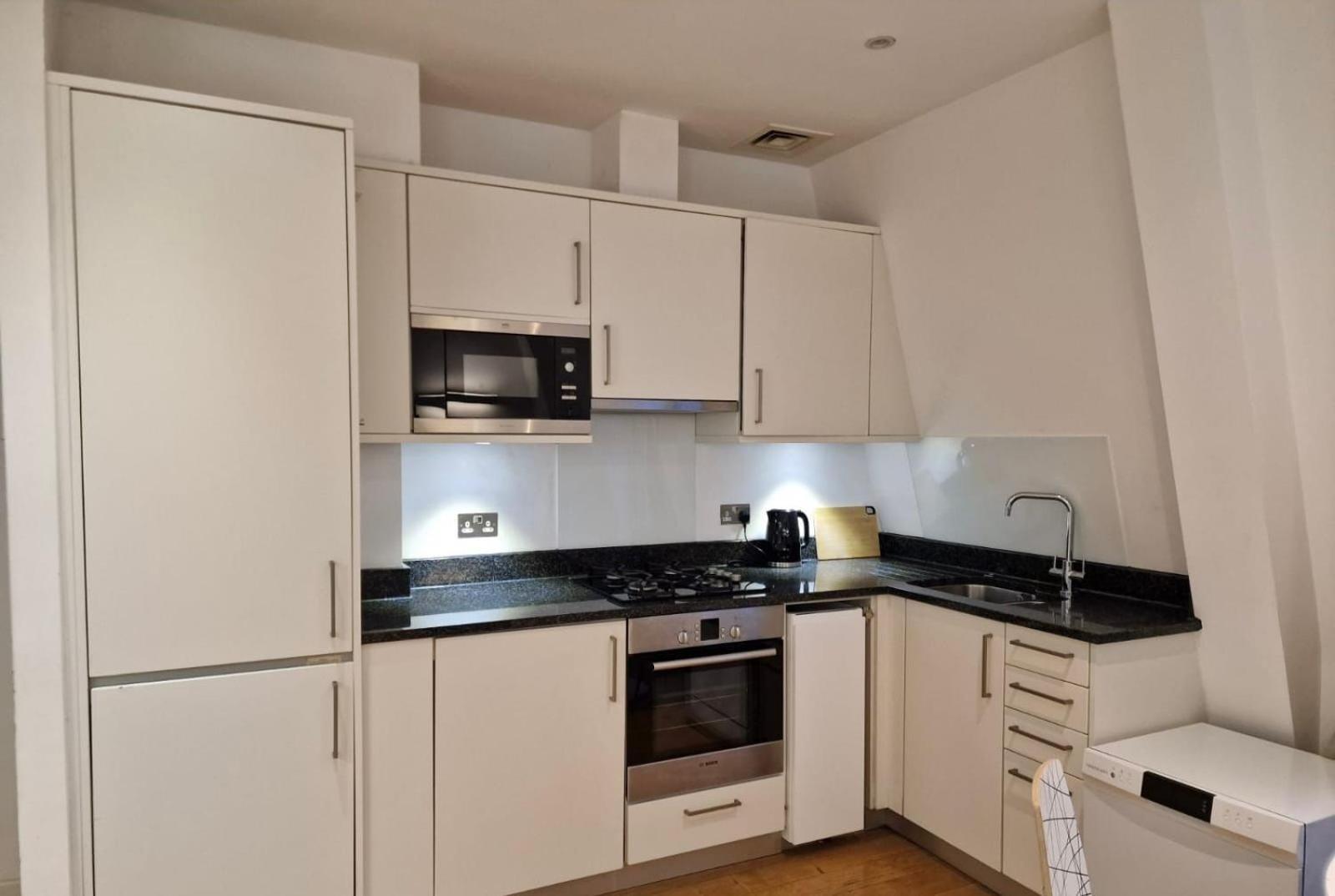 לונדון One Bedroom Apartment In Holborn מראה חיצוני תמונה