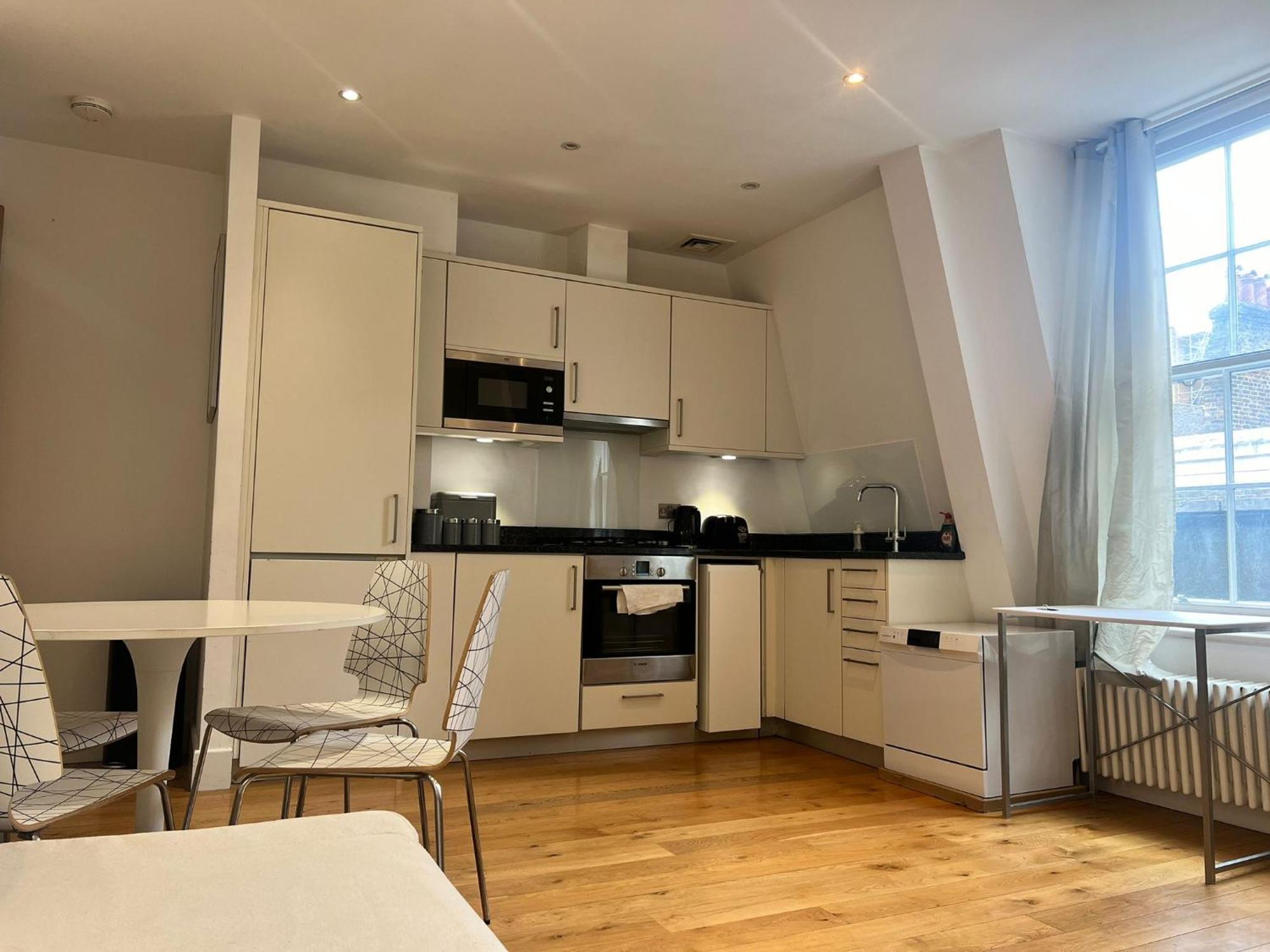 לונדון One Bedroom Apartment In Holborn מראה חיצוני תמונה